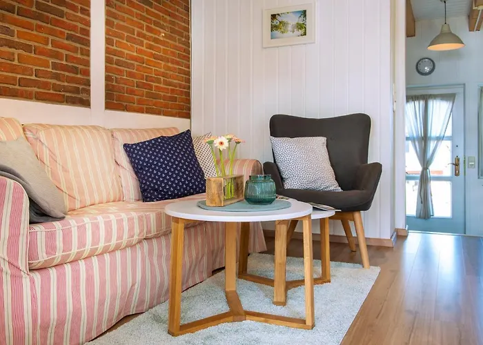 Deichkroenchen Altes Land Hamburg * Jork